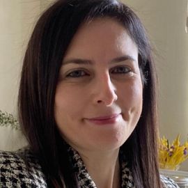 Doç. Dr. Esma Akpınar Aslan